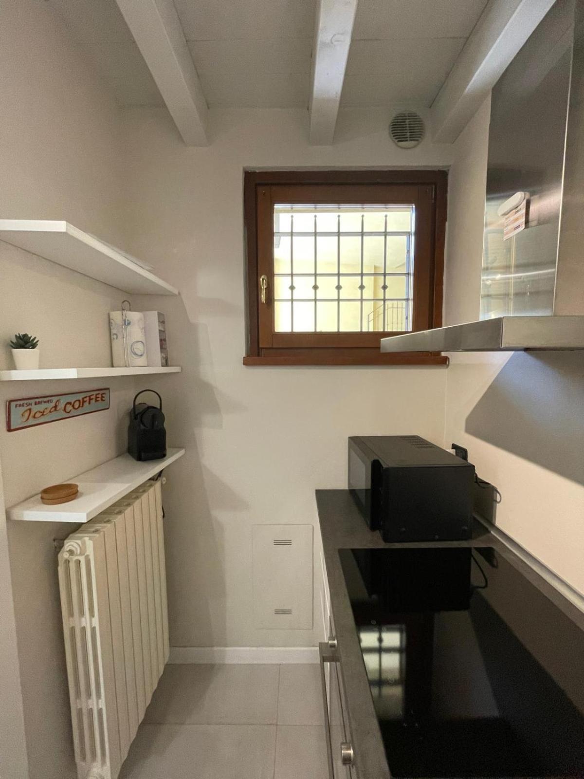 Amelie Apartment Desenzano del Garda Ngoại thất bức ảnh
